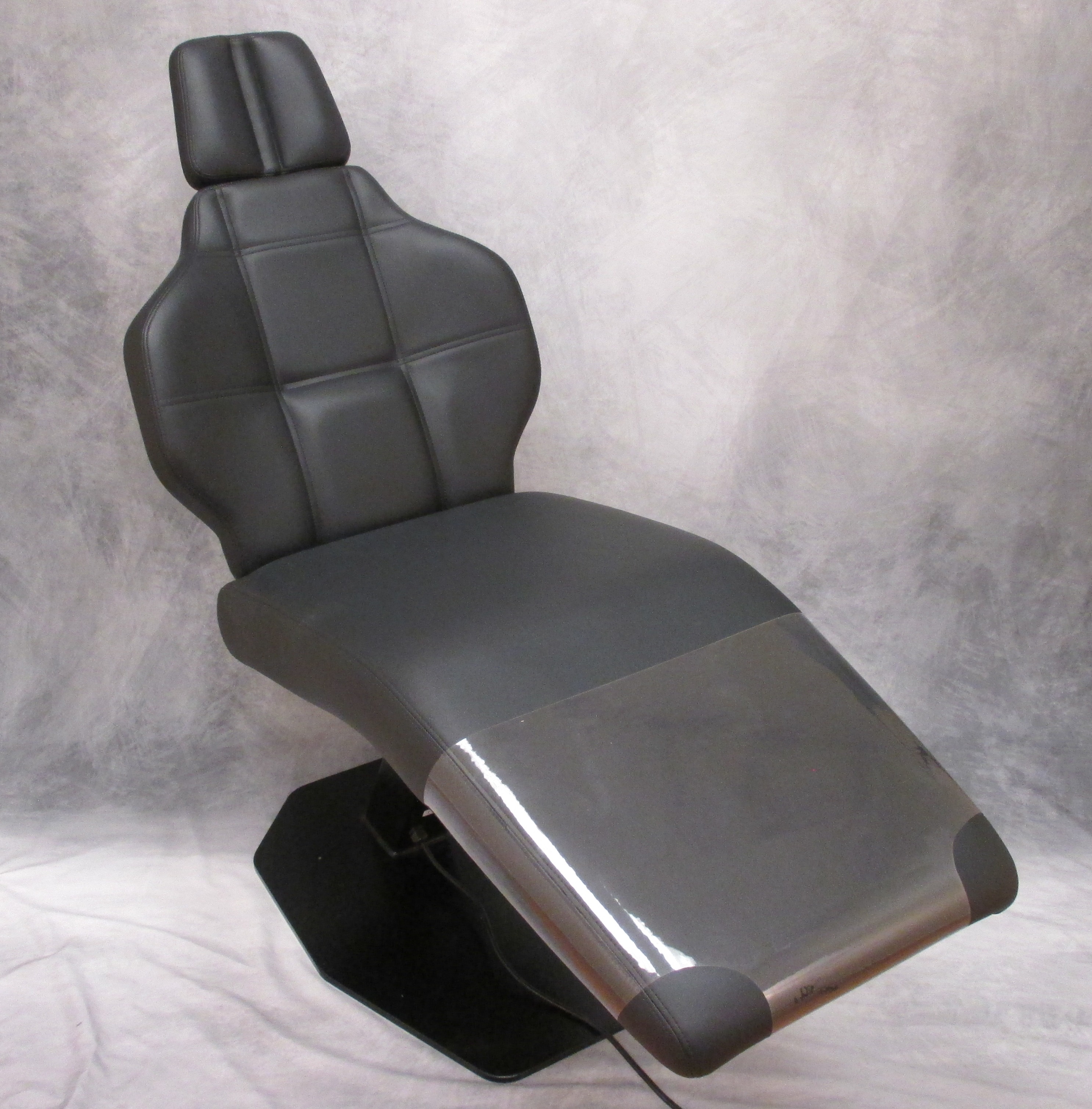 maxus-chair-front.jpg