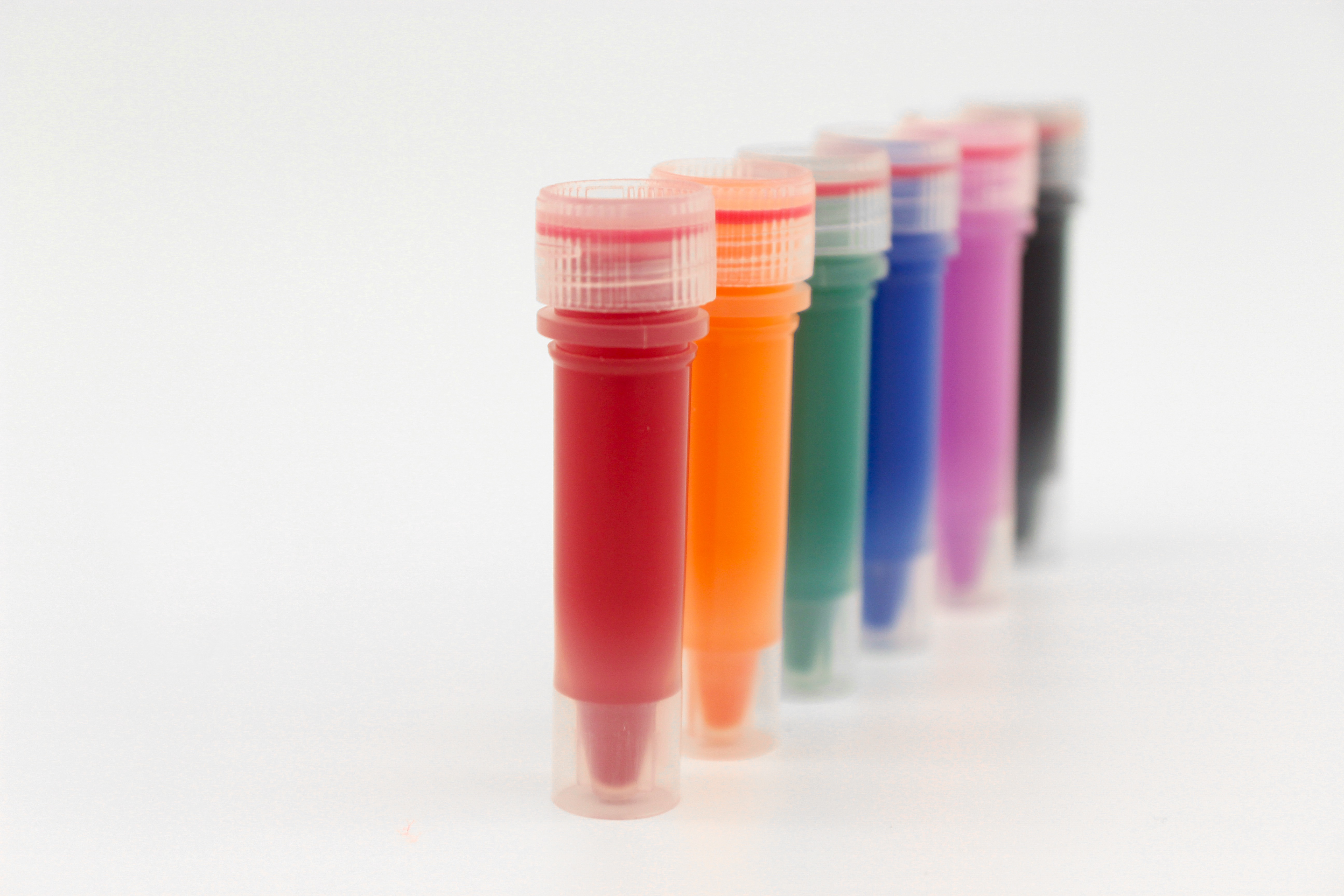 Solid Phase Microspheres for Extraction or Immobilization 39