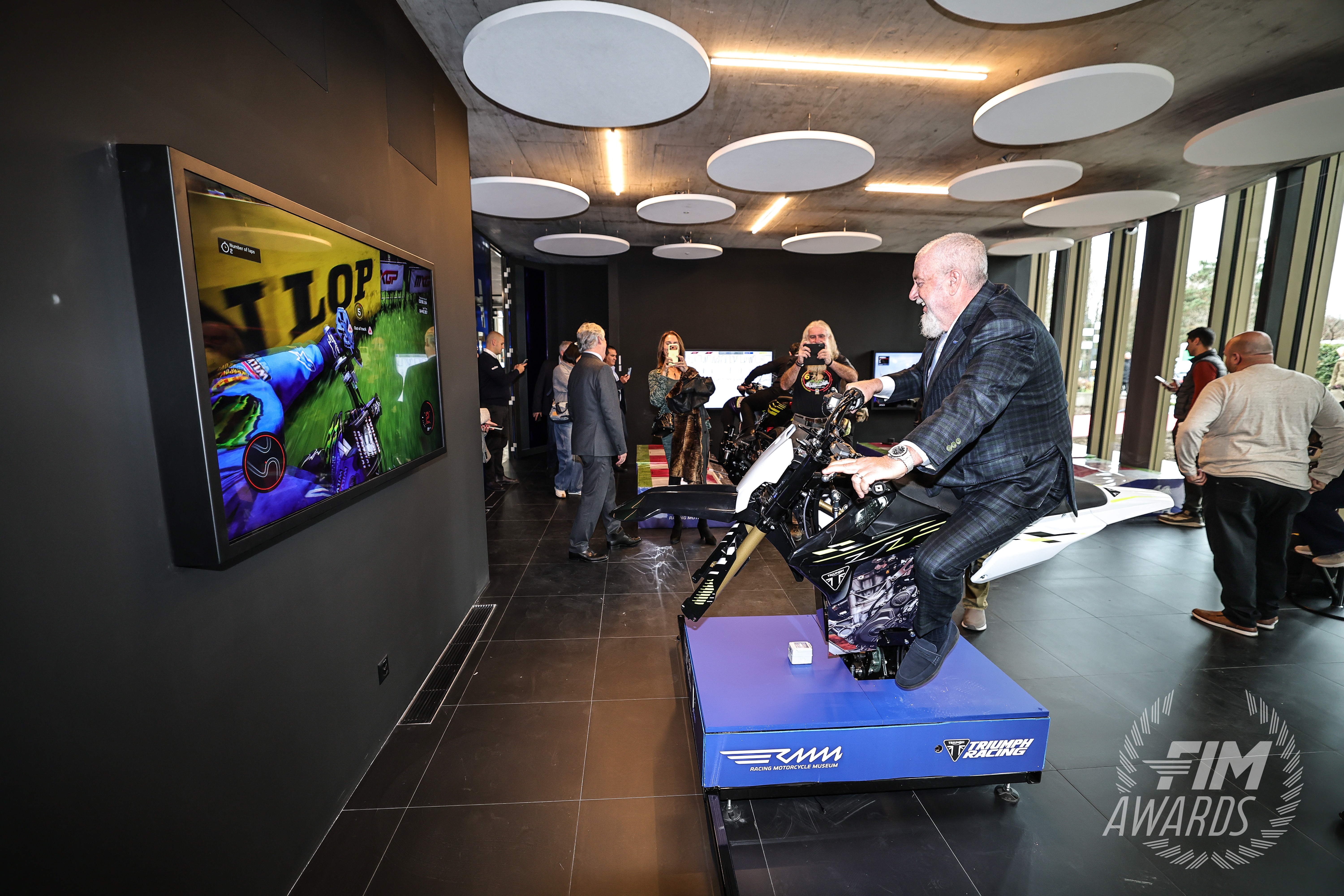 MotoCross Simulators 690