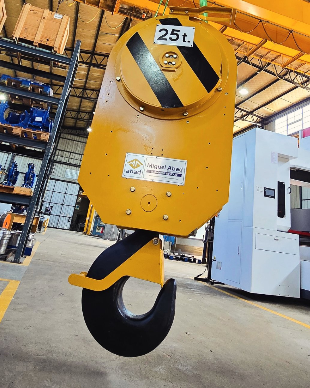 Complimentary engineering consultation for lifting and material handling applications. 717