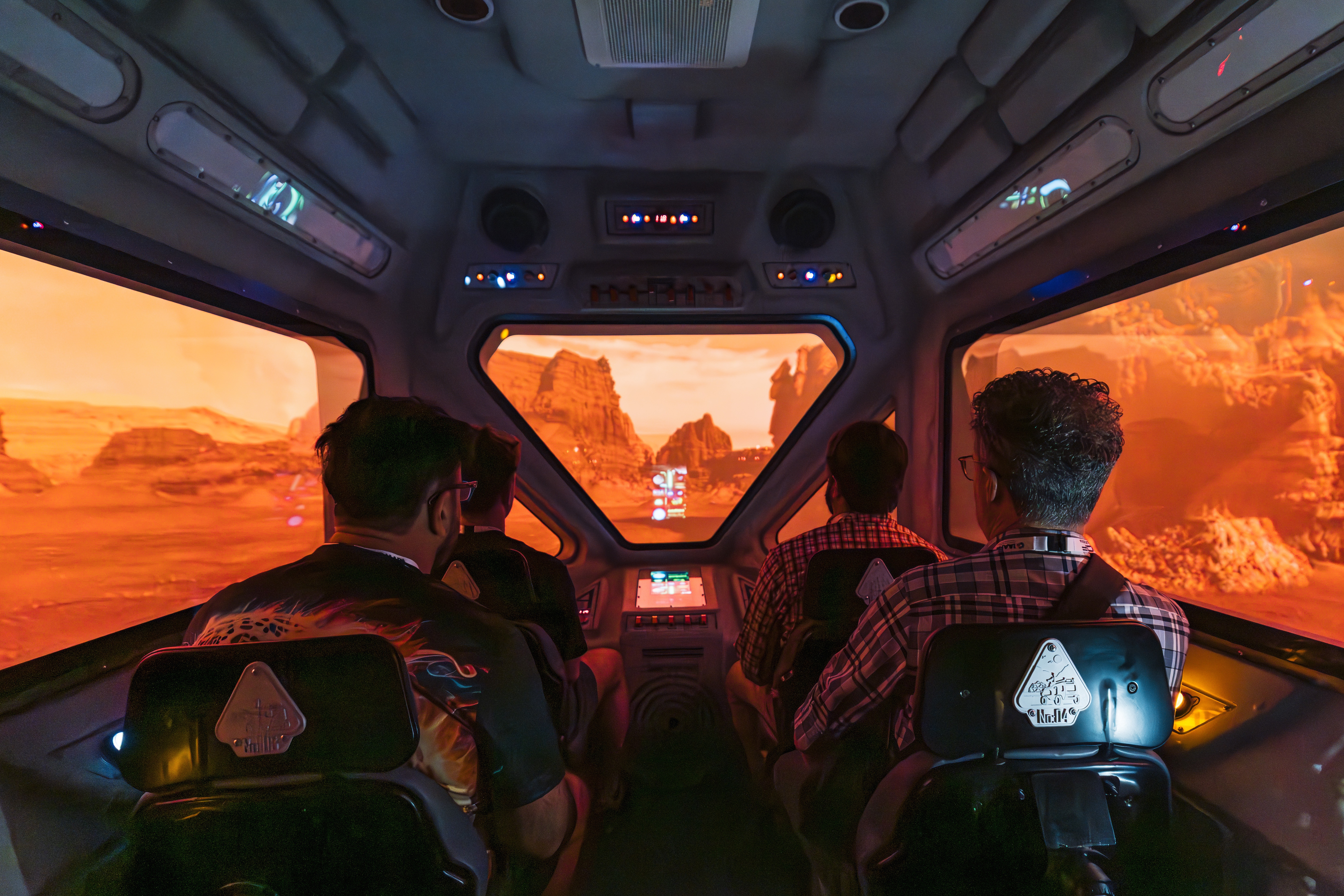 Immersive Tunnel 136