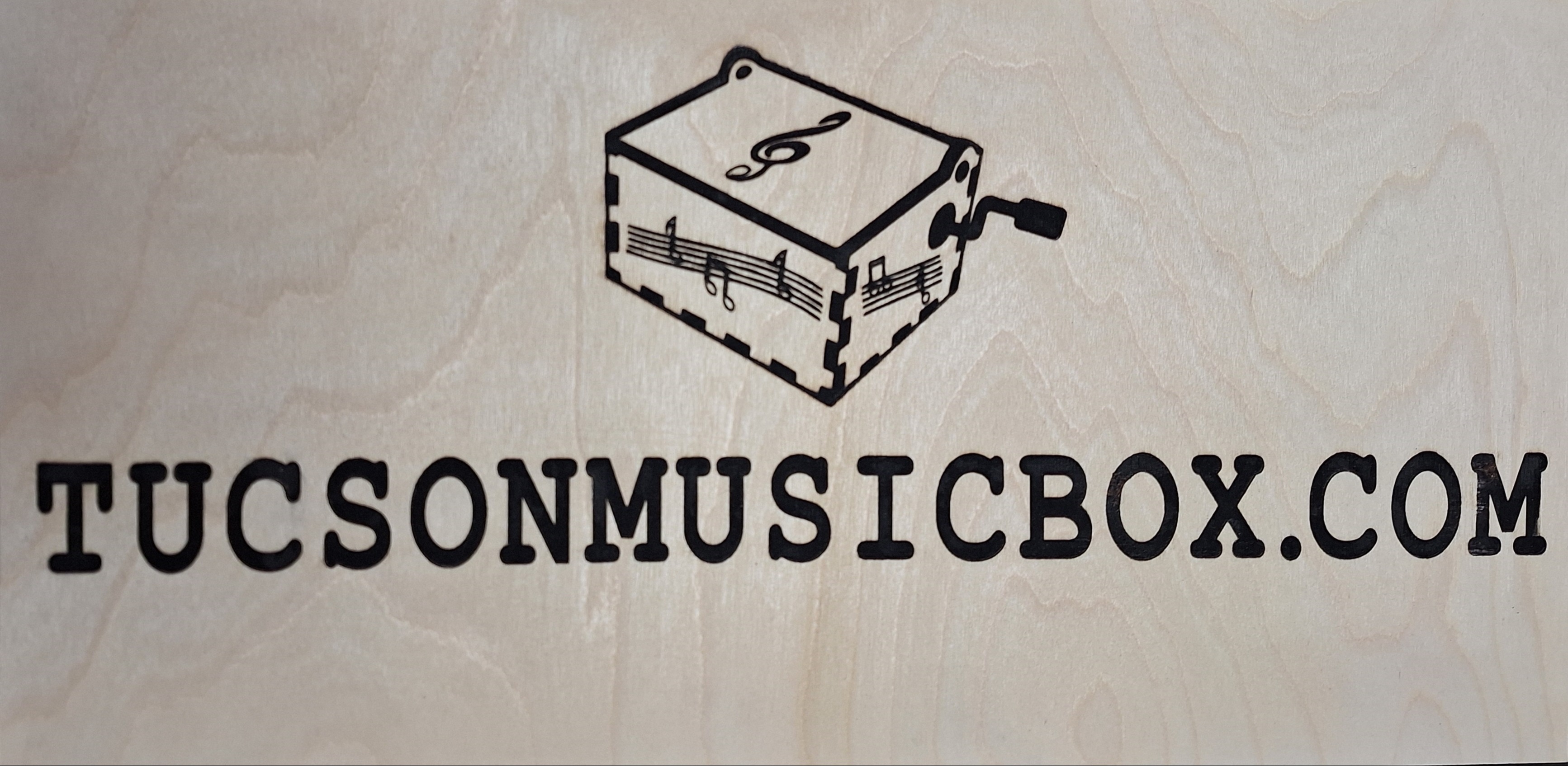 Music Boxes Crowns Tiaras 270