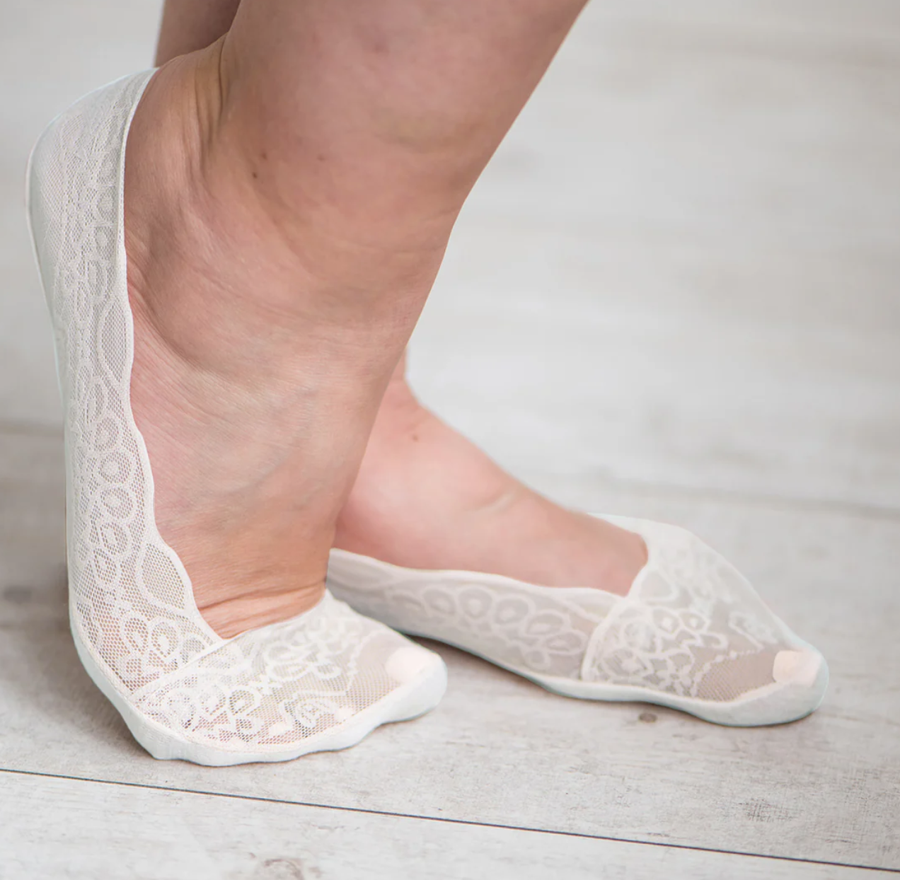 Almost Naked | No-Show Lace Liner | White | 2-Pack 931