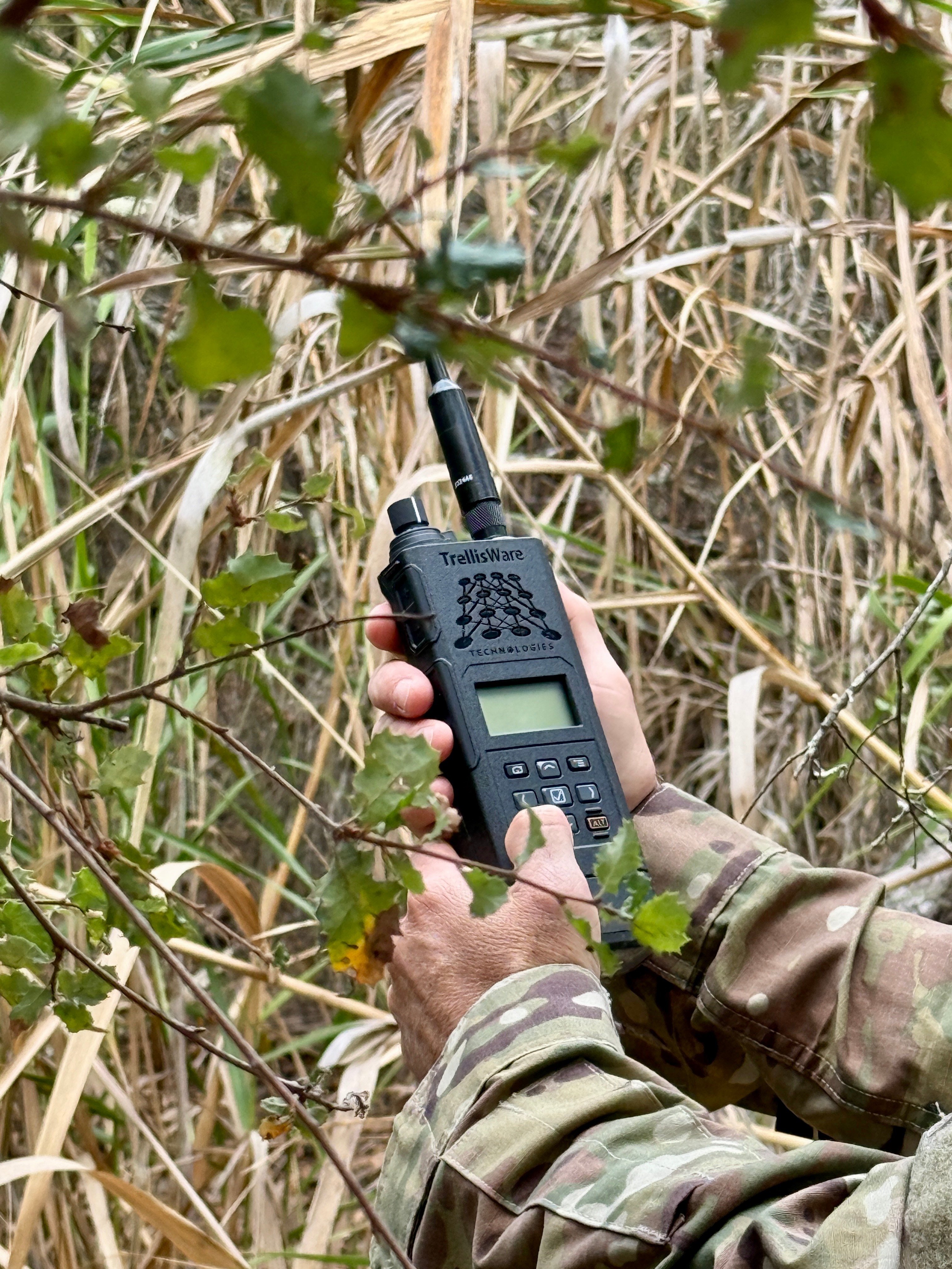 TW Shadow™ 750 Radio 185