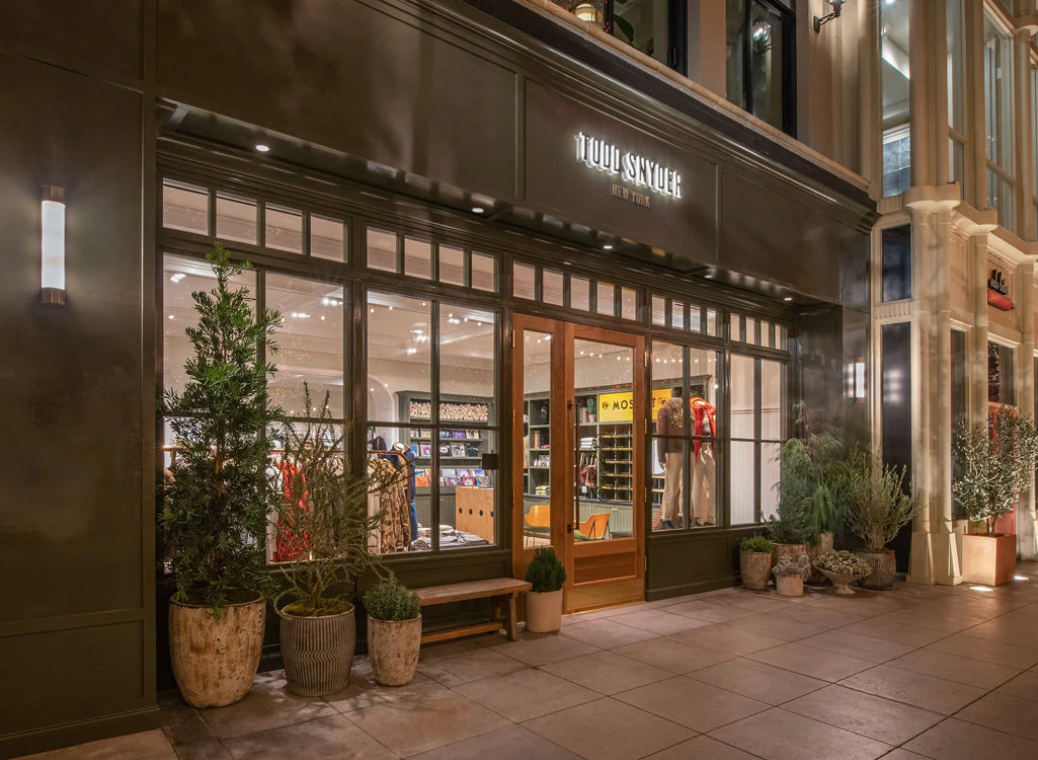 Foamcore : Elevating Retail Spaces with Innovative Designs 336