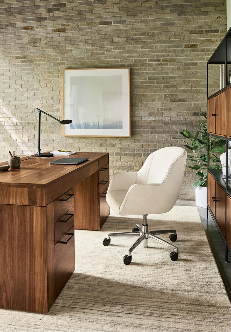 Lincoln Adjustable Standing Desks 445