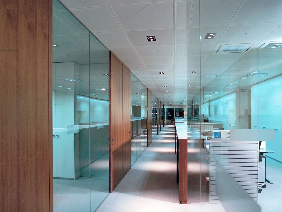 avanti-systems-solare™-single-glazed-with-timber-swing-doors.jpg