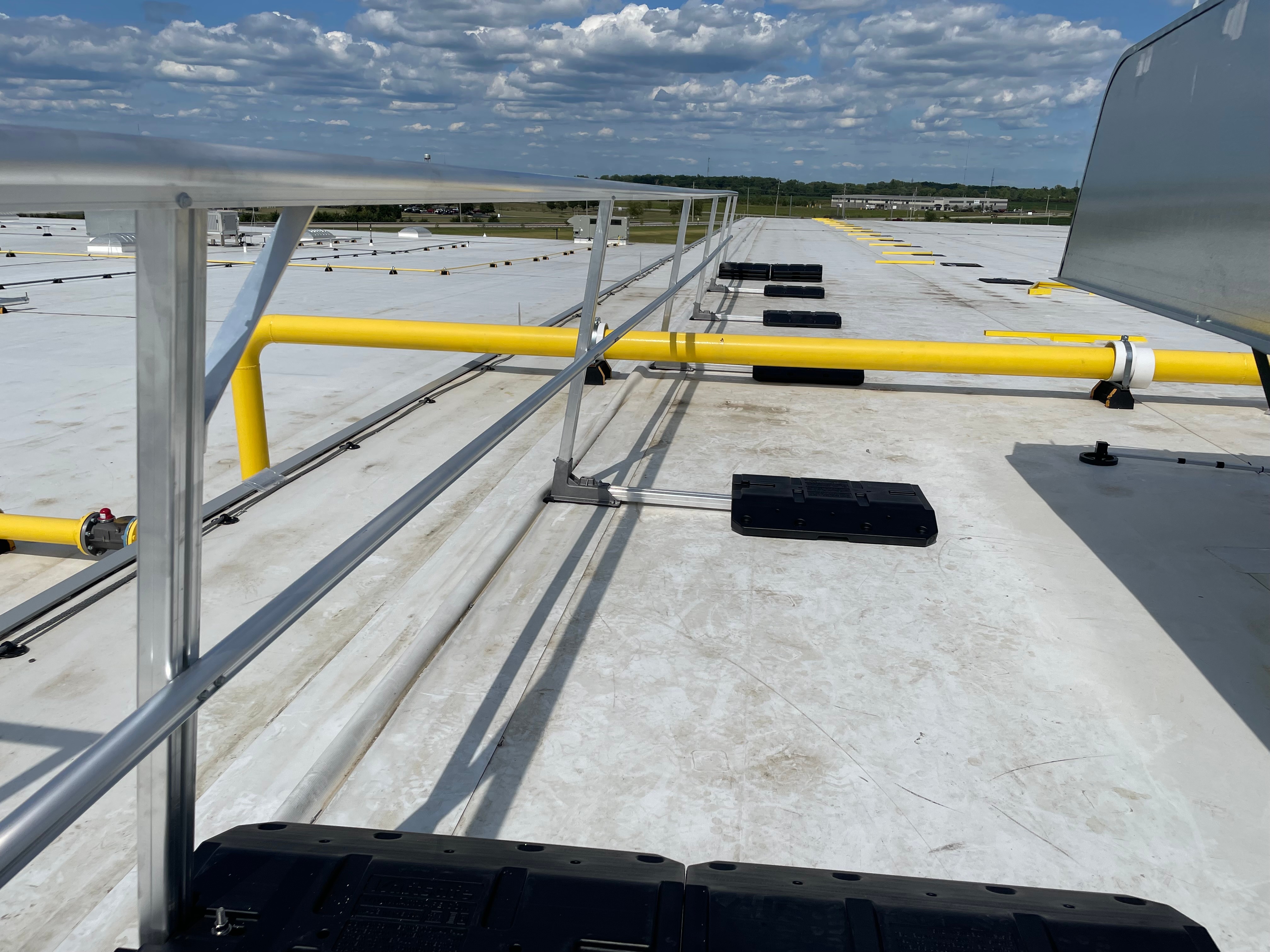 GR37 Non-Penetrating Stackable Base Guardrail 87