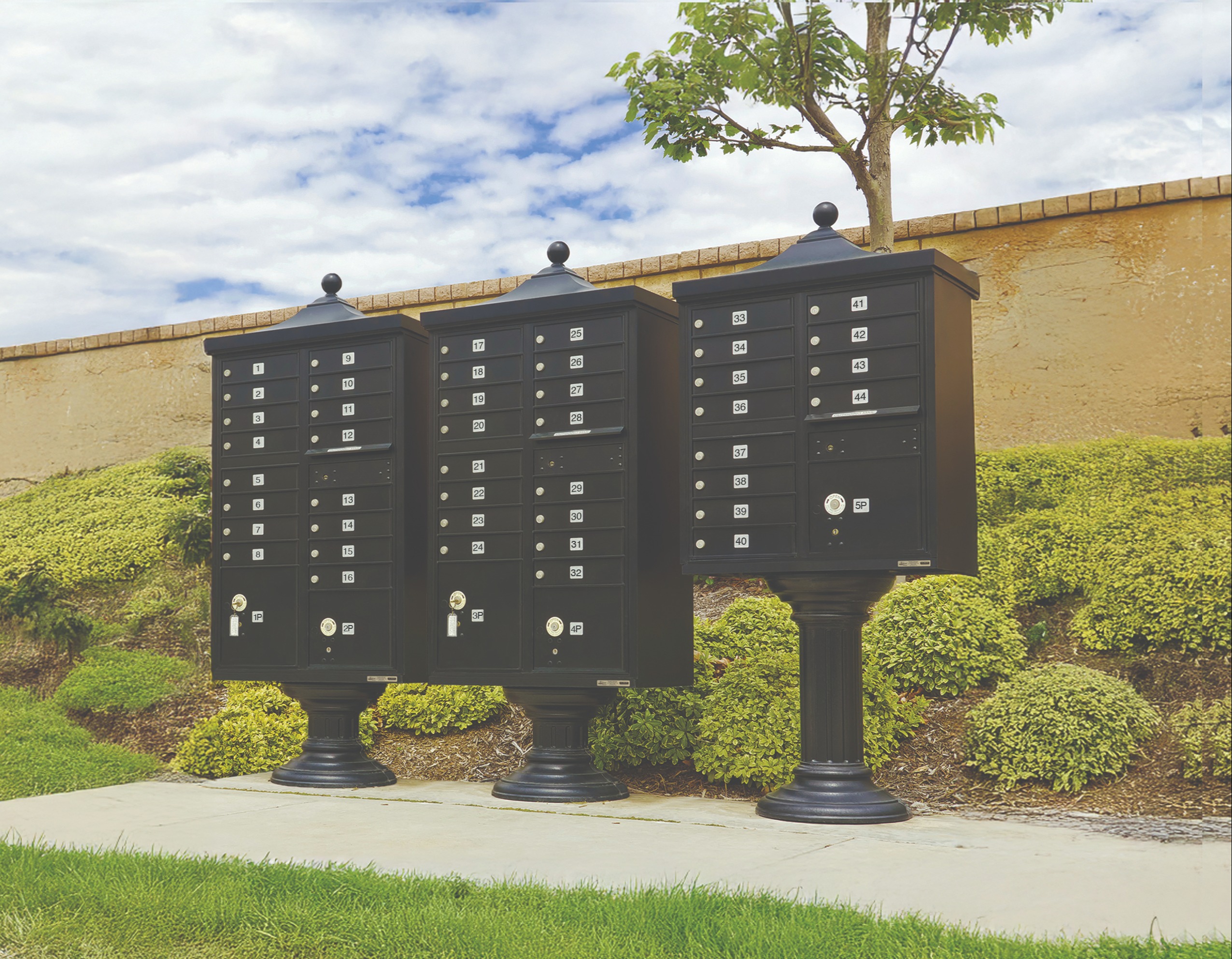 Regency Decorative Cluster Mailboxes 136