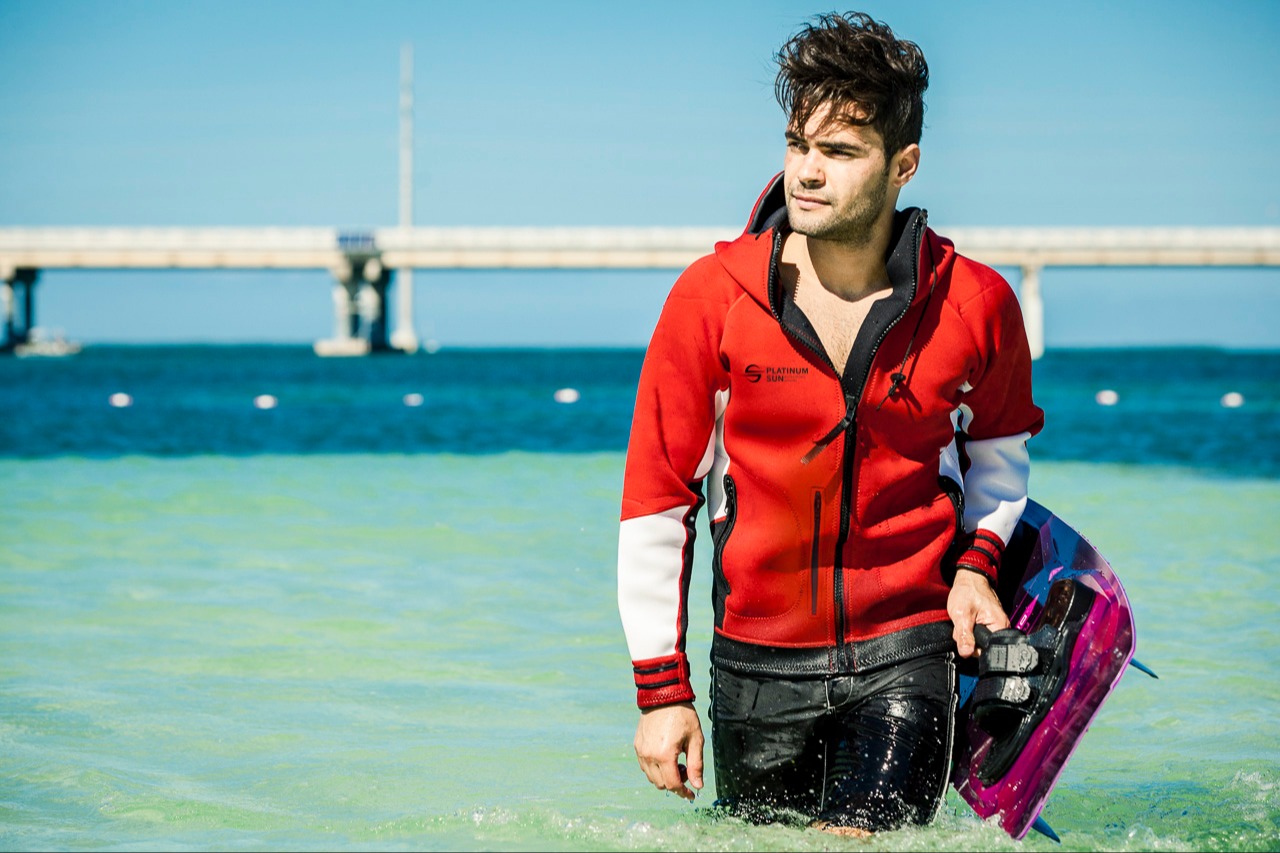 6.red-neoprene-jacket-windbraker-new-logo.jpg