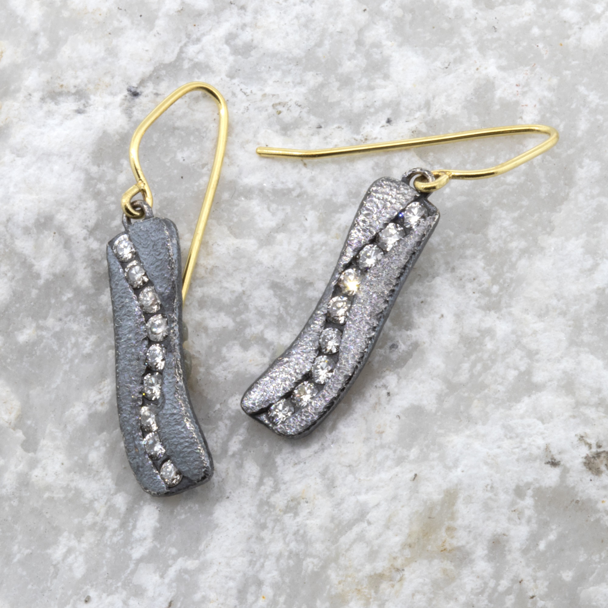 Curved Diamond River Earrings 388