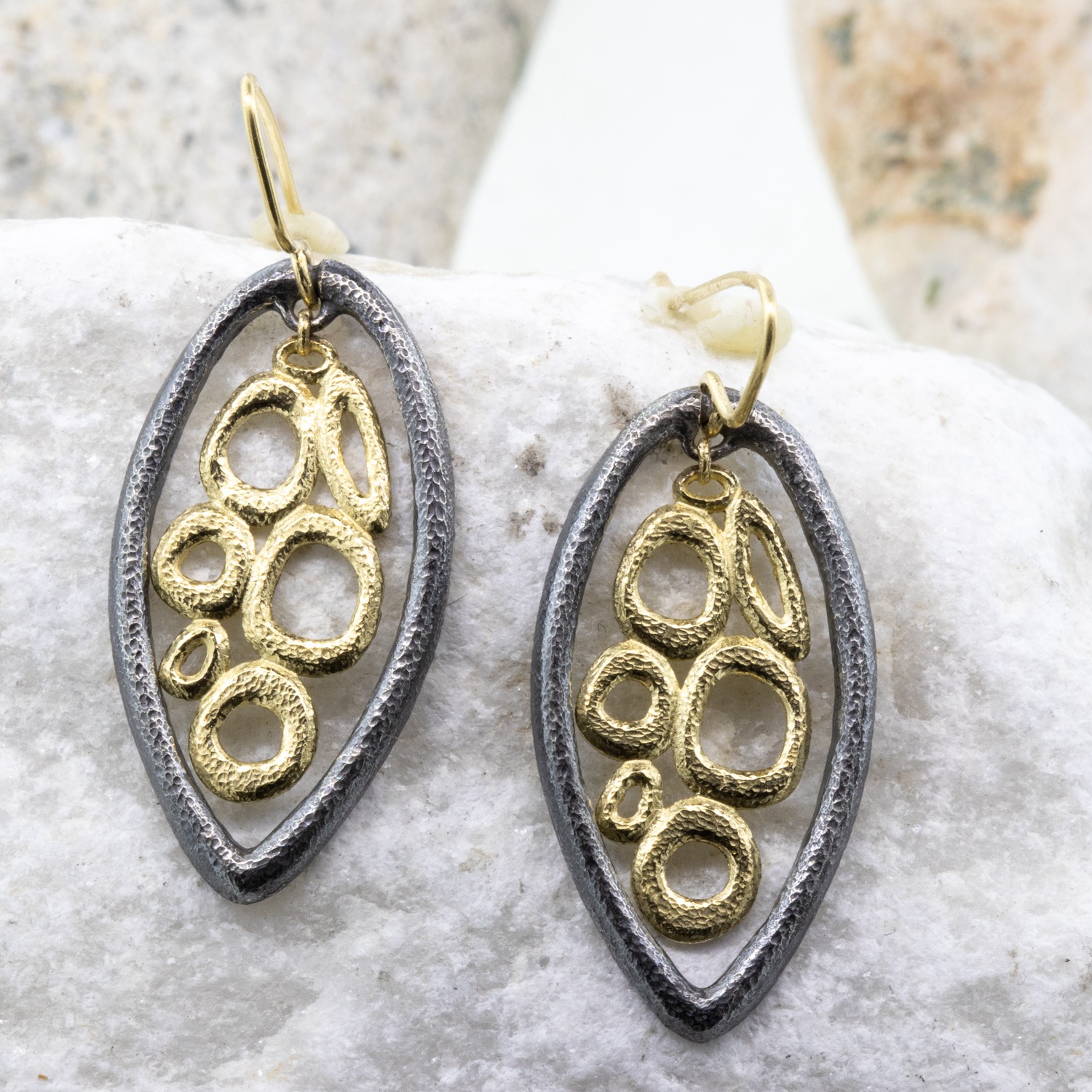 Dangling Open Pebble Earrings 391