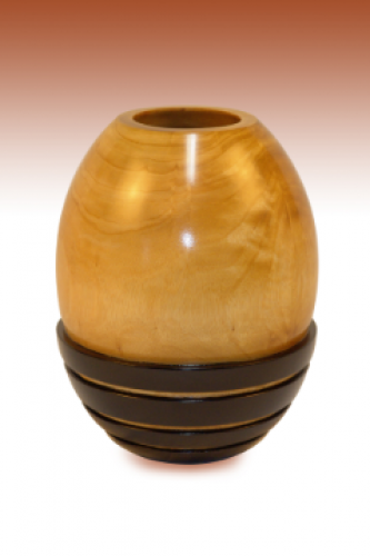 D & M Wooden Flowers & Vases 103