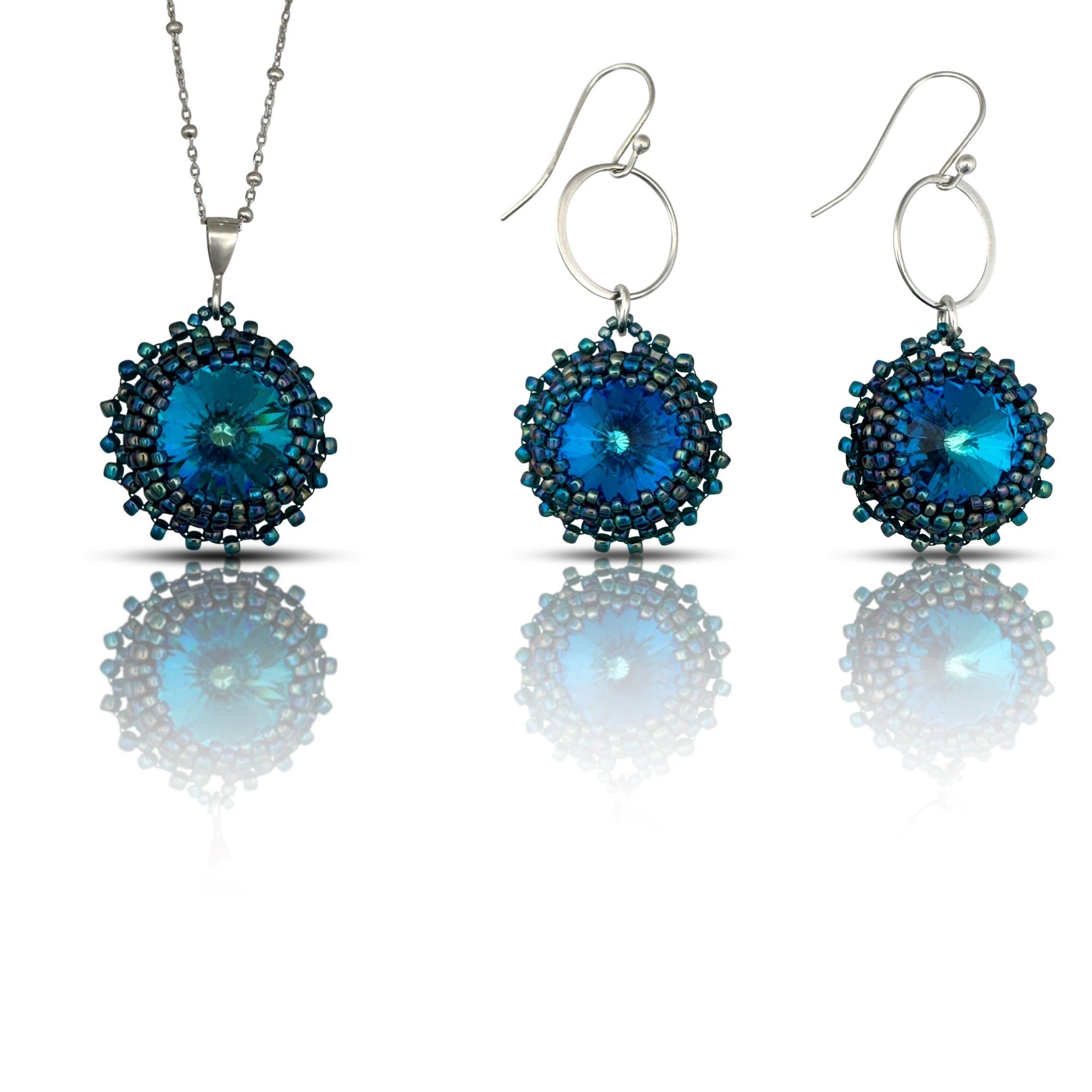 Crystal pendant and earrings 213