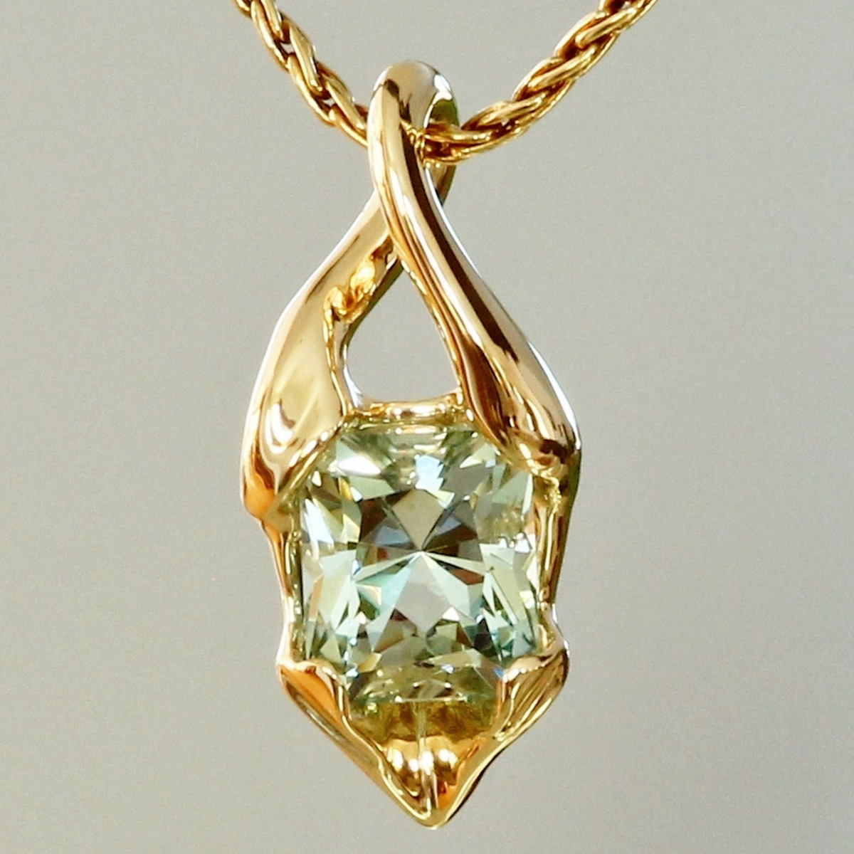 14k Mint Tourmaline Pendant 221