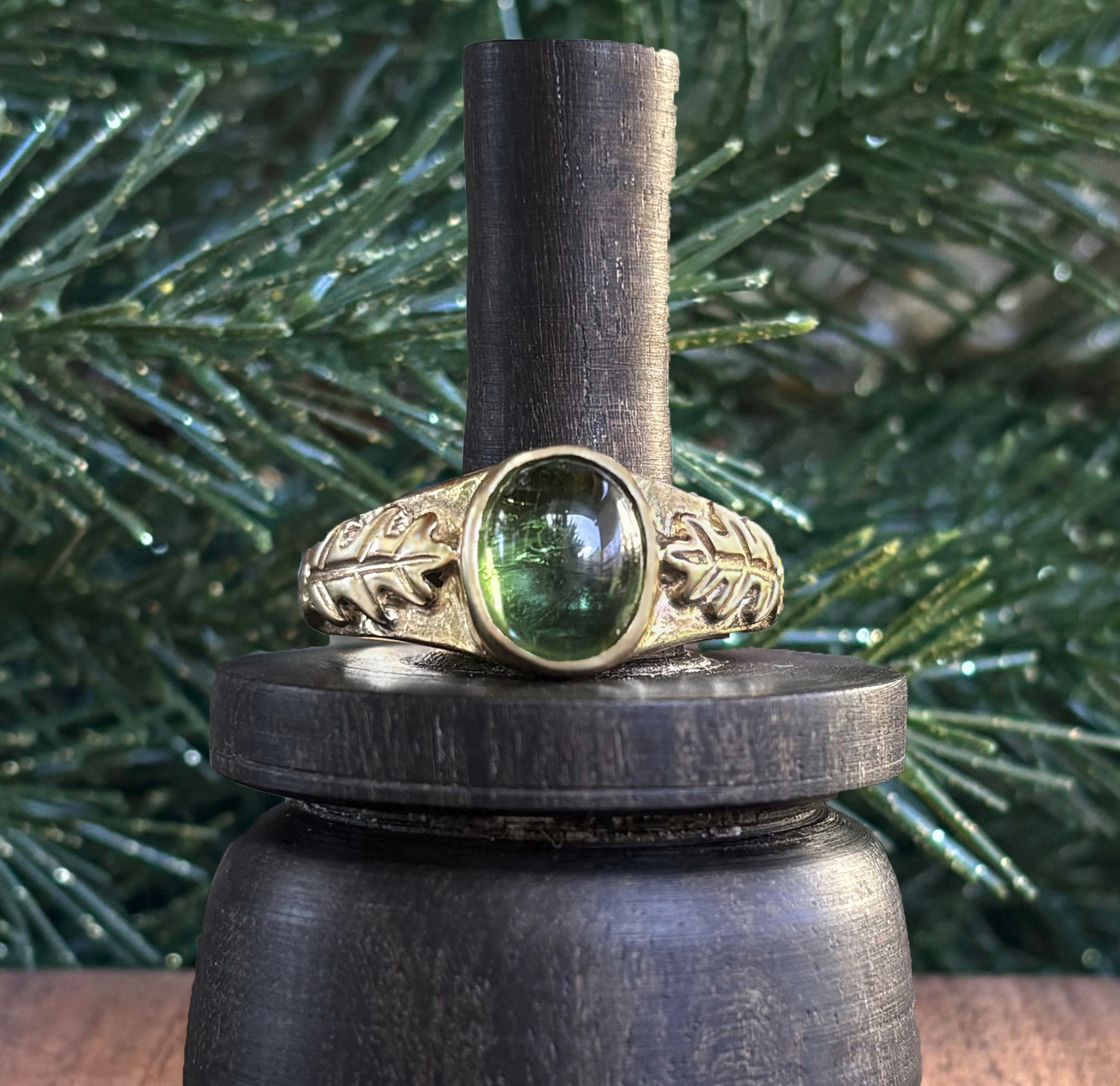 Athrù Gem Ring, 14kt gold and Green Tourmaline 233