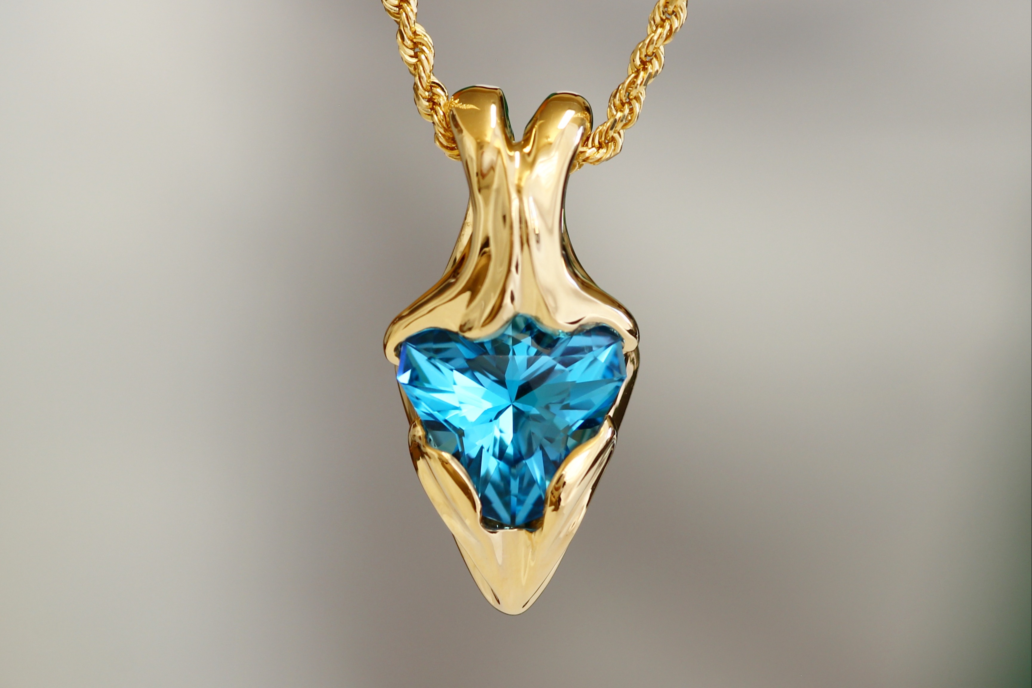 Super Blue Topaz 159