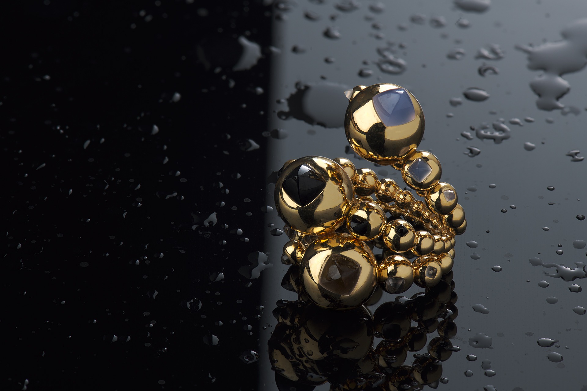 Chalcedony Sugarloaf Bubble Ring 51