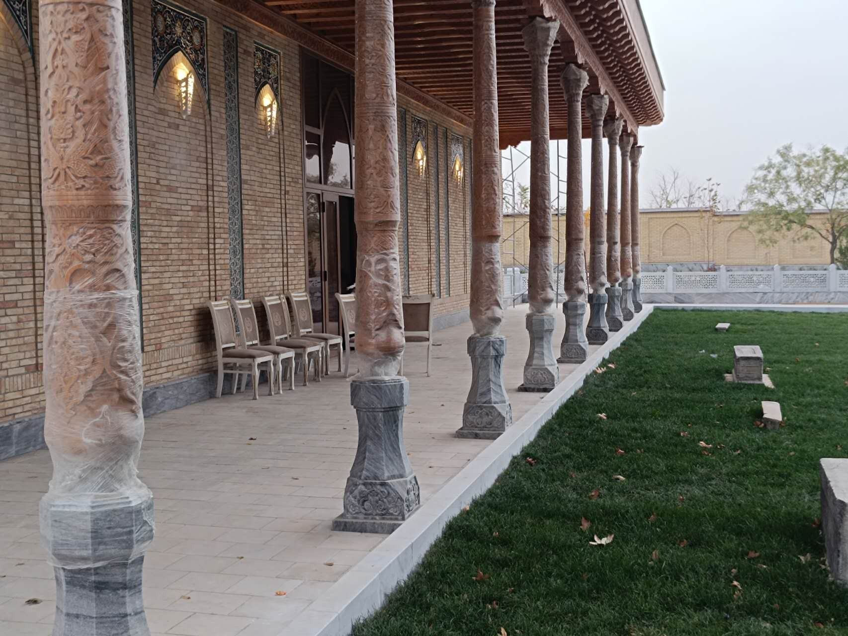 Unique Marble Pillars 330