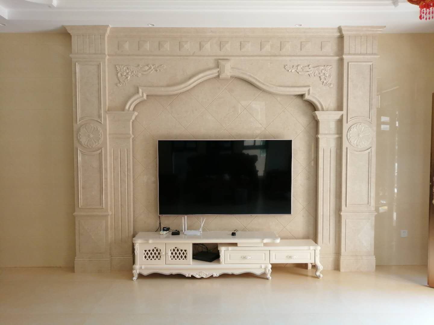 Custom Cream Marfil Marble Feature Walls 344