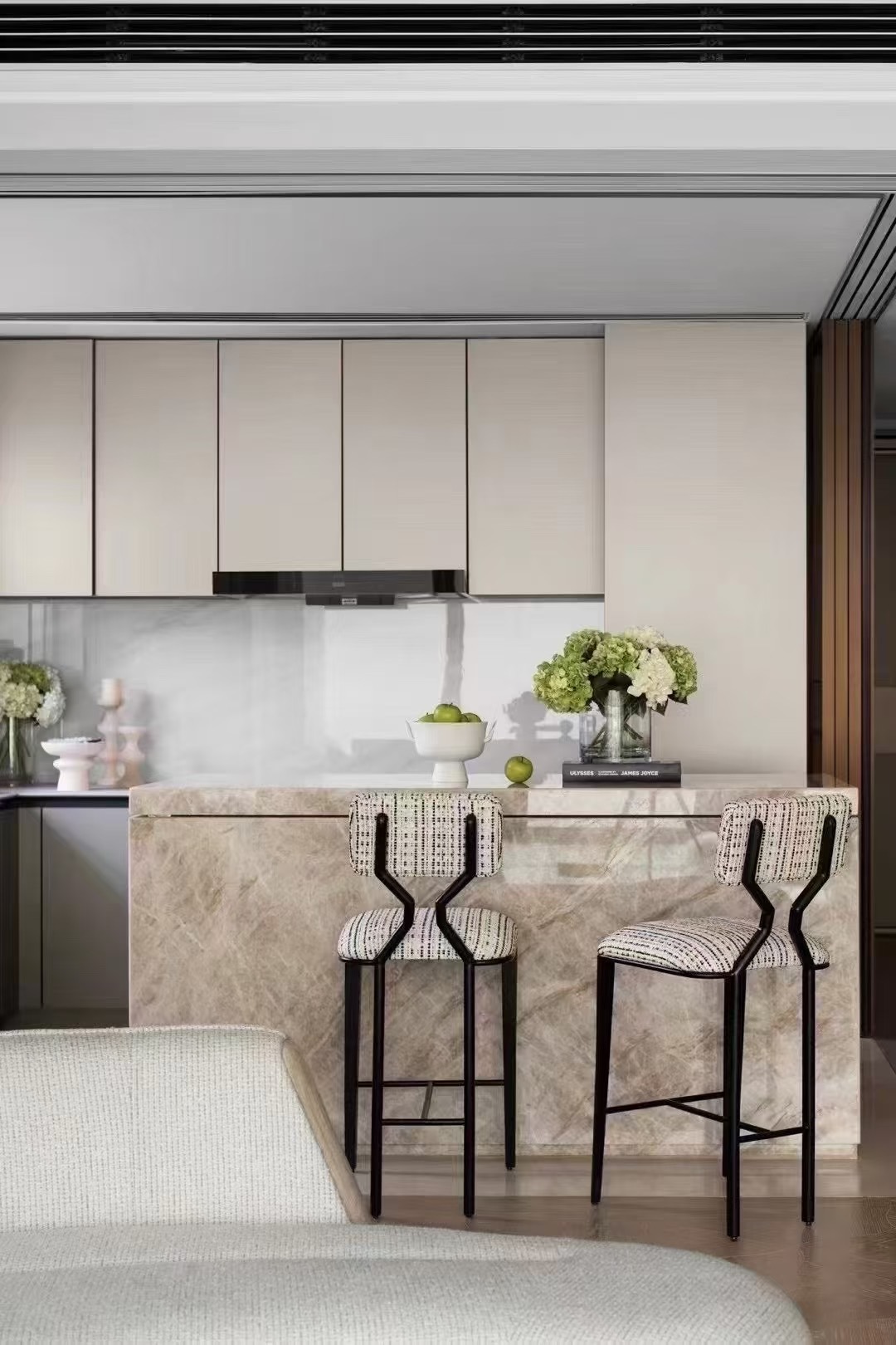 Comtemporary Style of Taj Mahal Quartzite Application 455