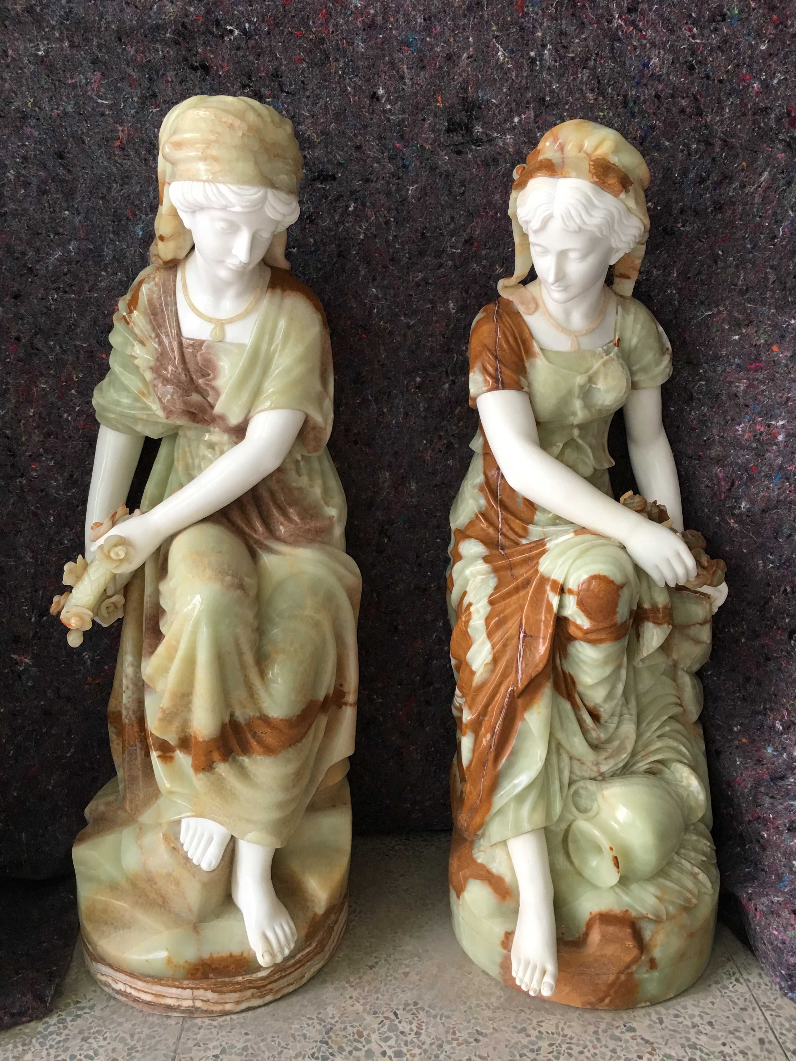 Hand made onyx statue 769