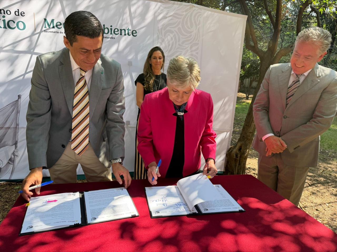 Avocados From Mexico Signs Key Step Deal 411