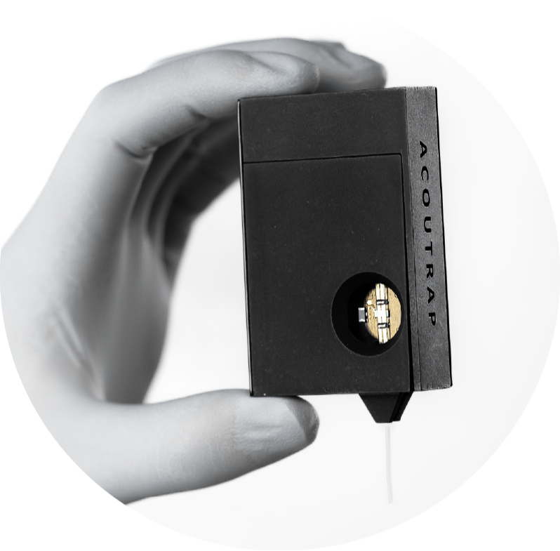 Trapping module for integrated cell handling 25