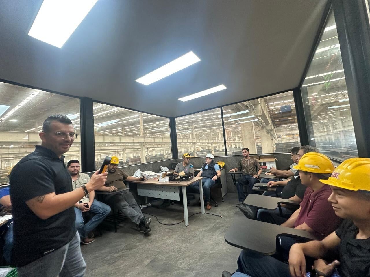 On-site training with Tele Radio: Support where you need it 1894