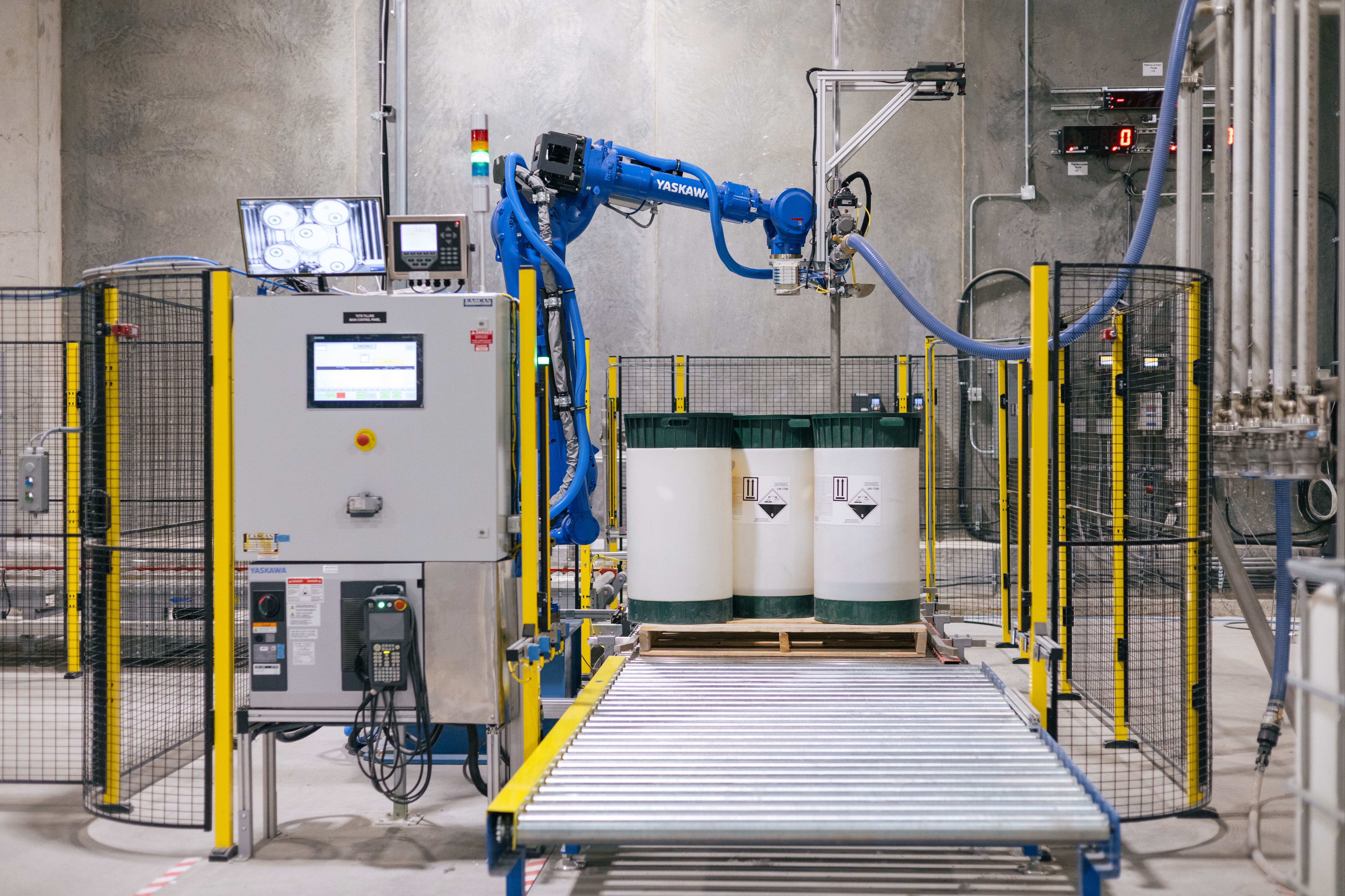 Robotic Cells - Advanced Automation for Manufacturing & Industrial Applications 315