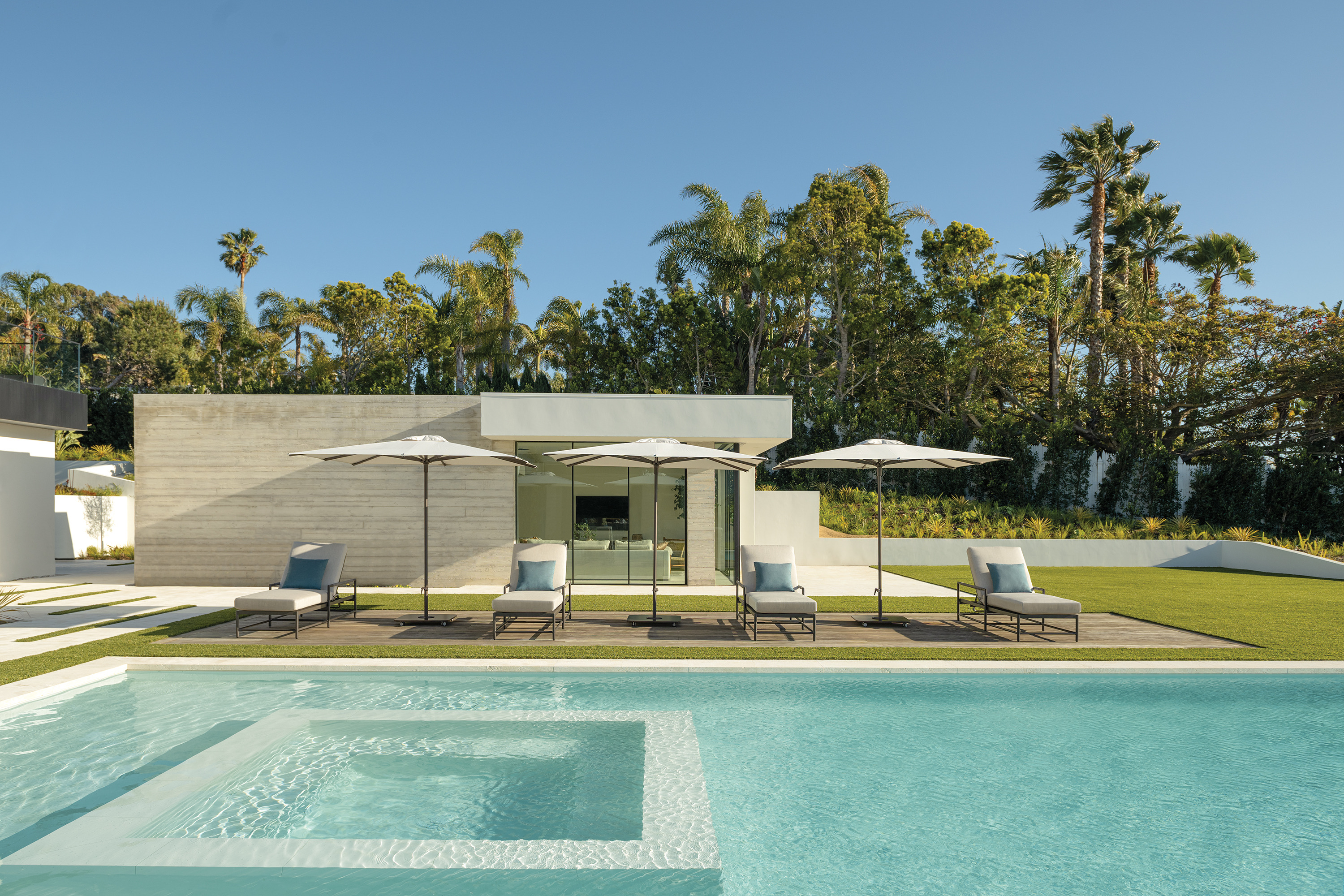 Libra, Center Post Umbrella 24