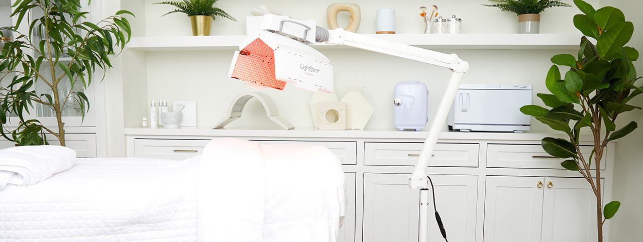 LightStim LED Aesthetic & Medical Light Therapy 19