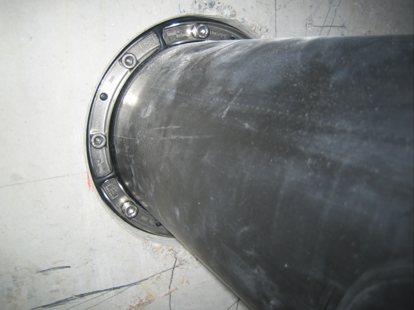 Underground T&D cable seals 509