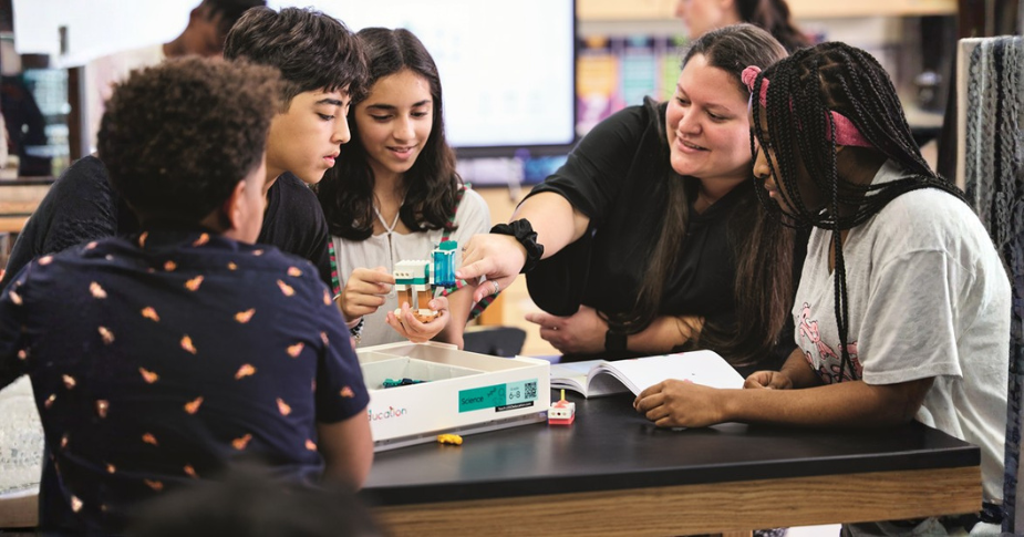 Introductory Course: Investigating Inquiry with LEGO Education Science (Grades 6-8) 154