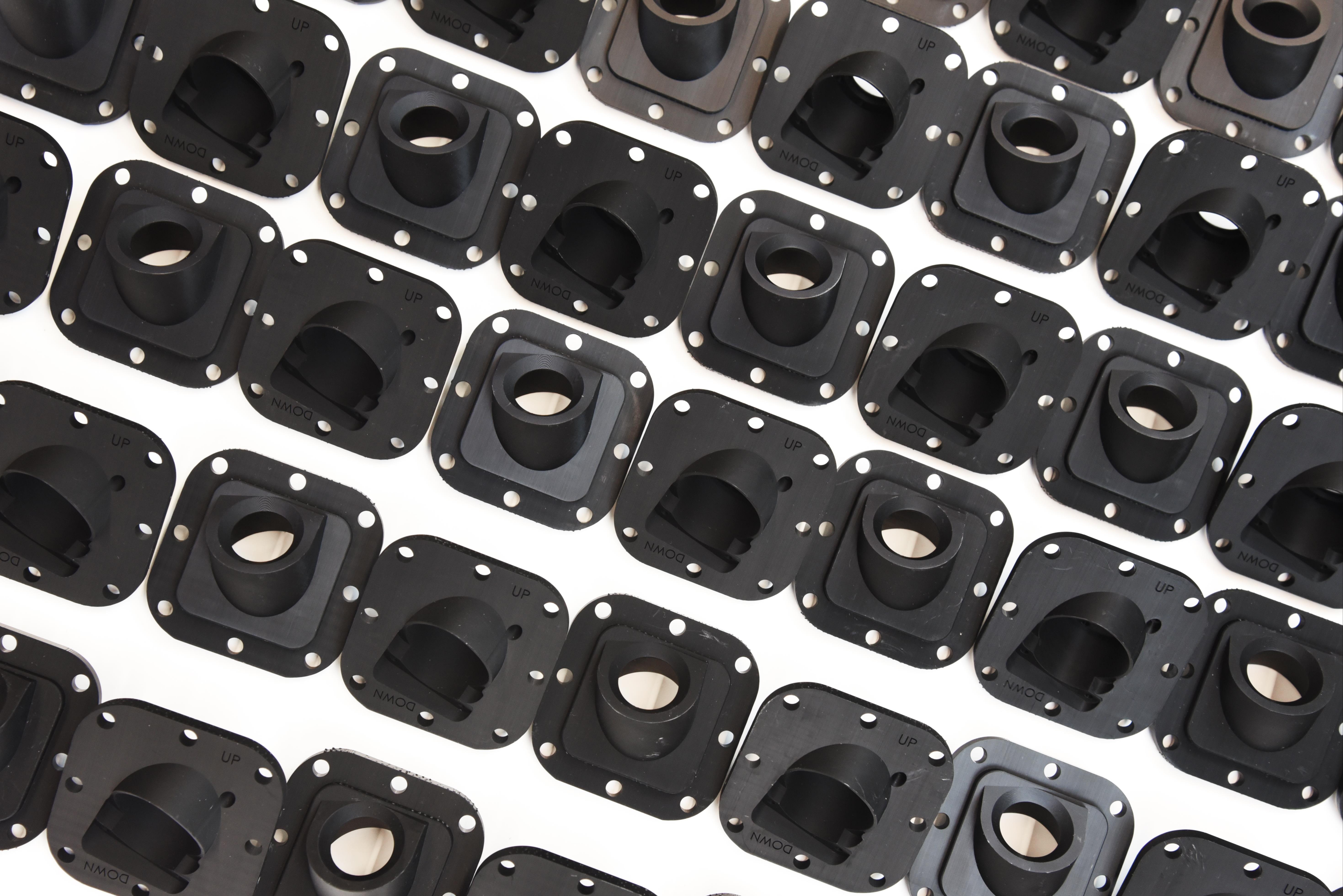 Pièces de courtes séries | Low-volume production 143