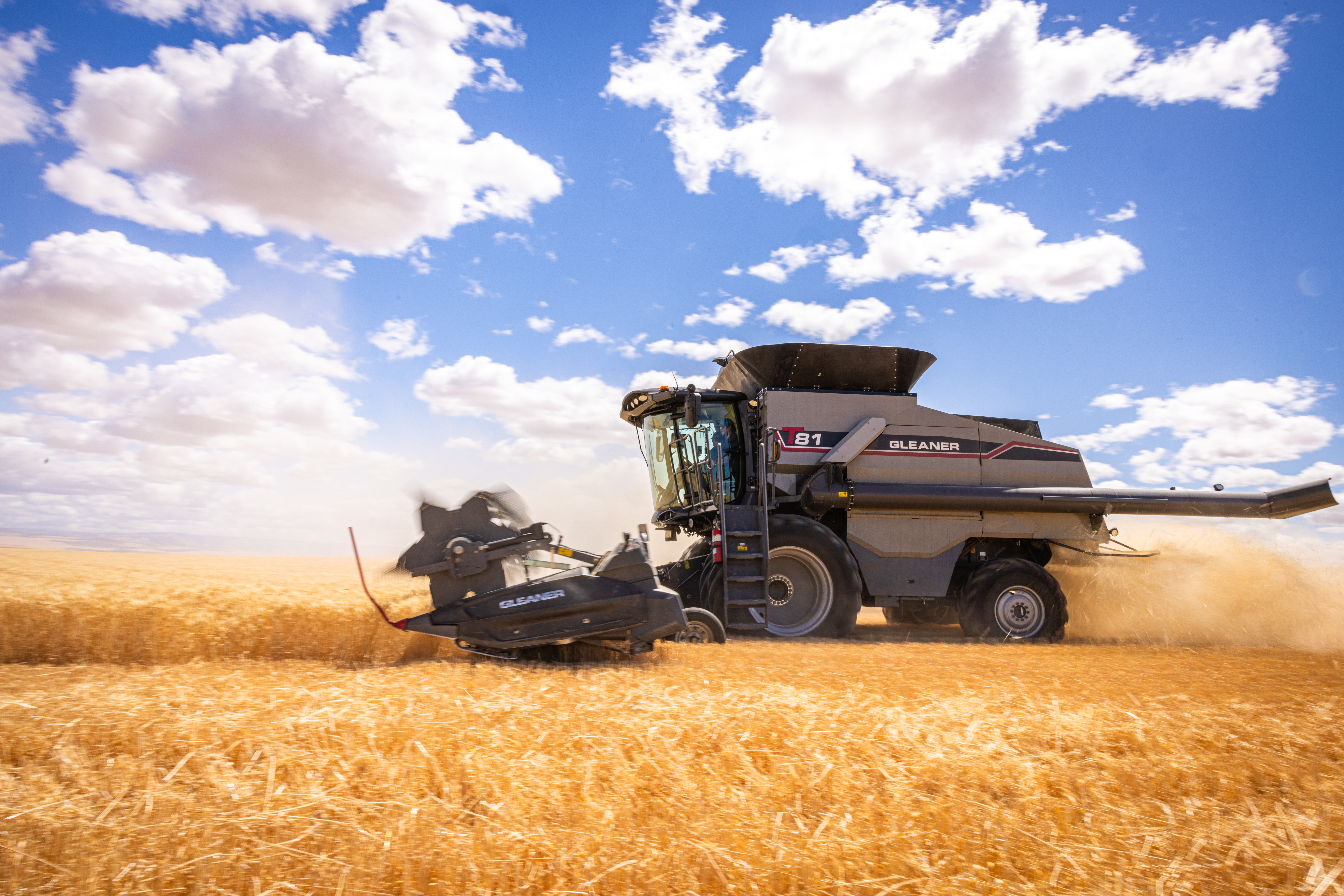 Gleaner T Series Combine 1188