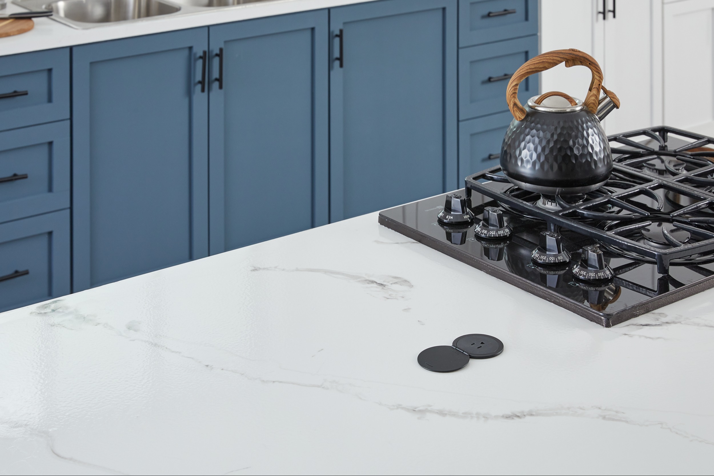 Kitchen Countertop Outlet 306