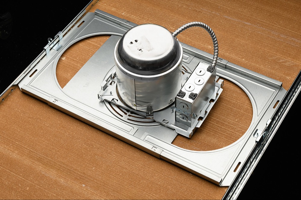 CADDY Telescoping Recessed Light Mounting Bracket 567