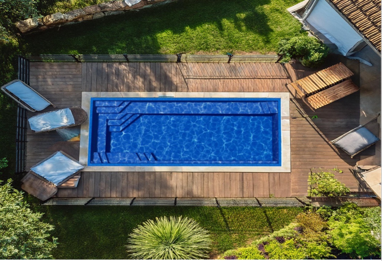 Learn about the Coral Cay Plunge 94