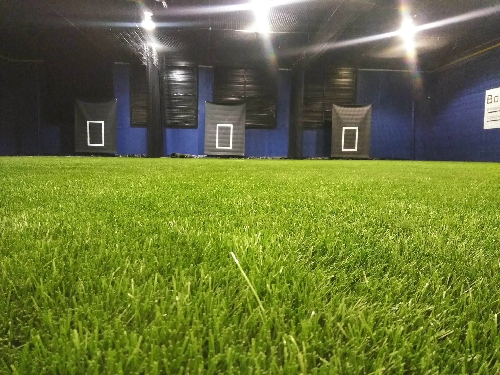 Small-Scale Artificial Turf Solutions 381