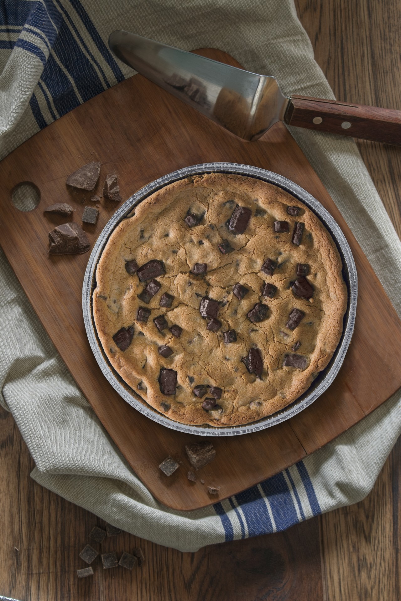 Otis Spunkmeyer Shareable Chocolate Chunk Pizza Cookie 132
