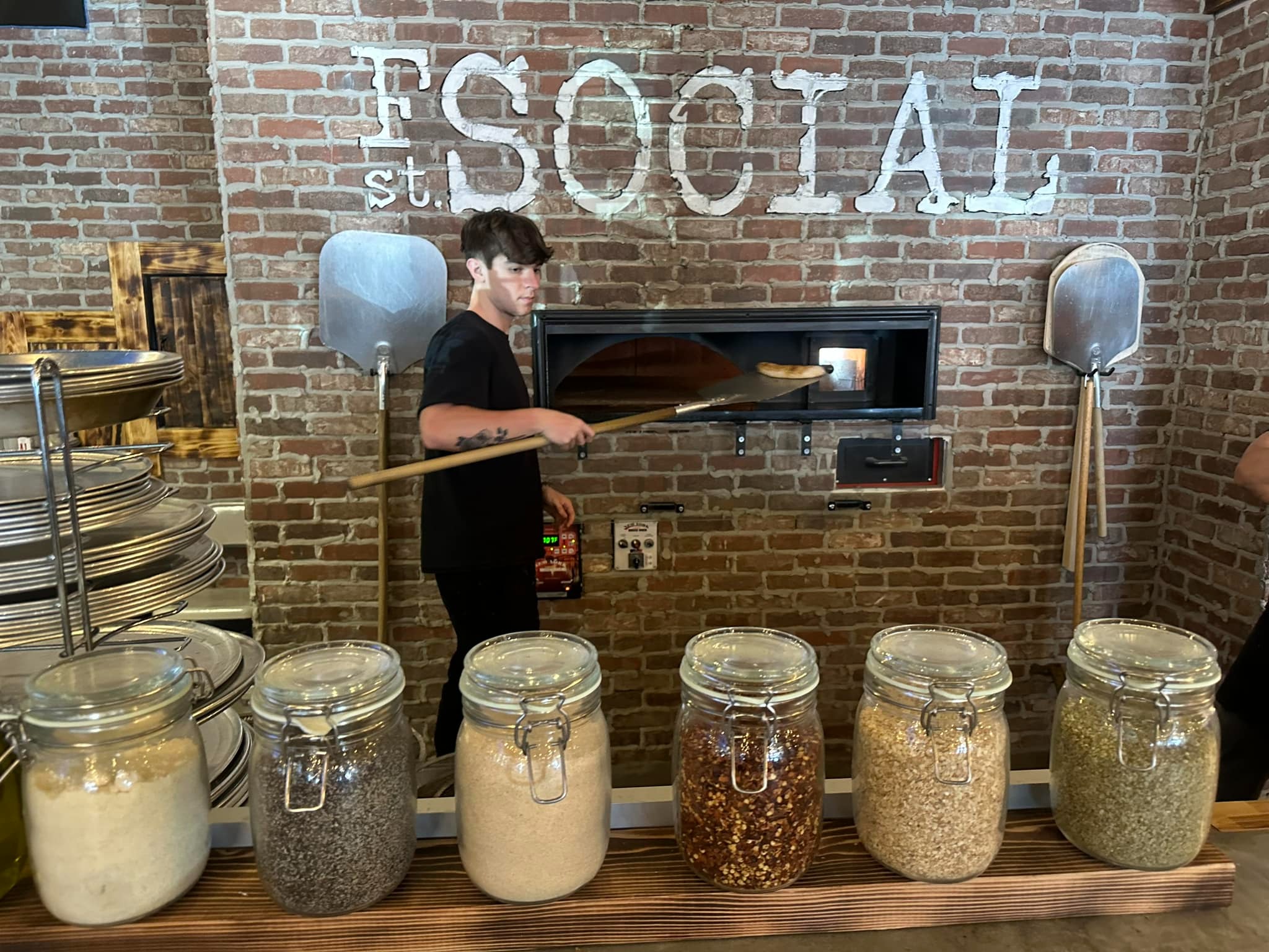 The Inferno Series Wod Fired And Gas Customizable Revolving Ovens 252