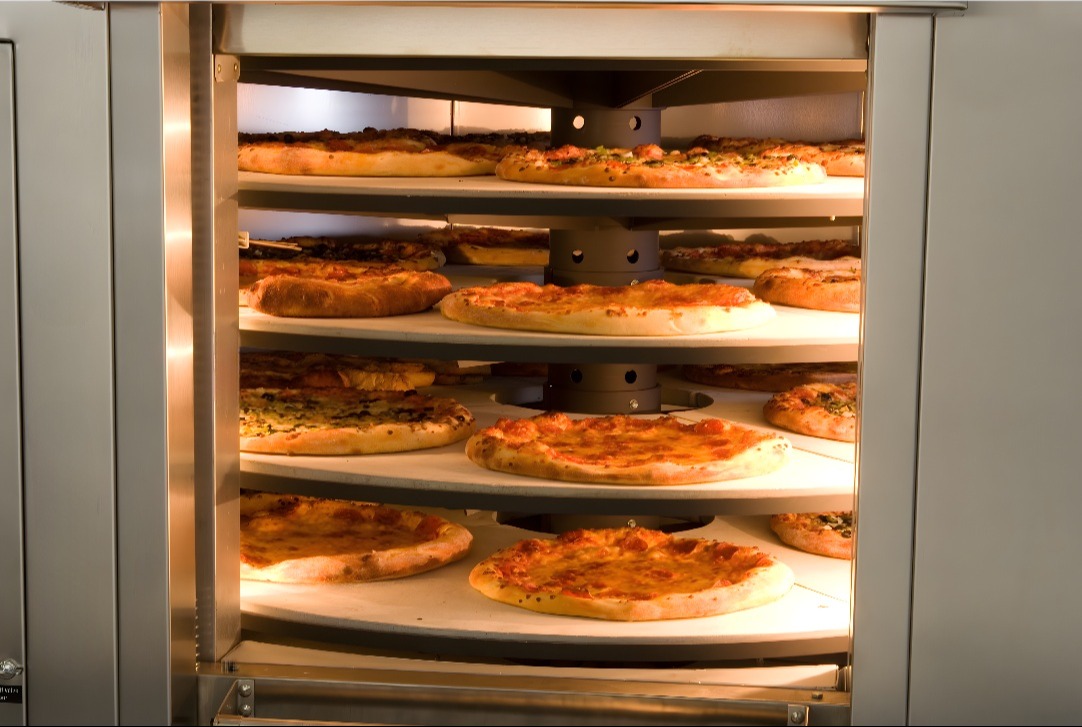 Up to 24 20-inch pizzas at the same time 148