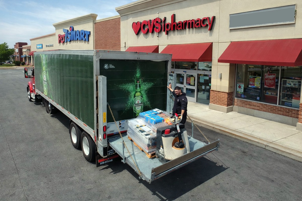 Palfinger Interlift Liftgates 46