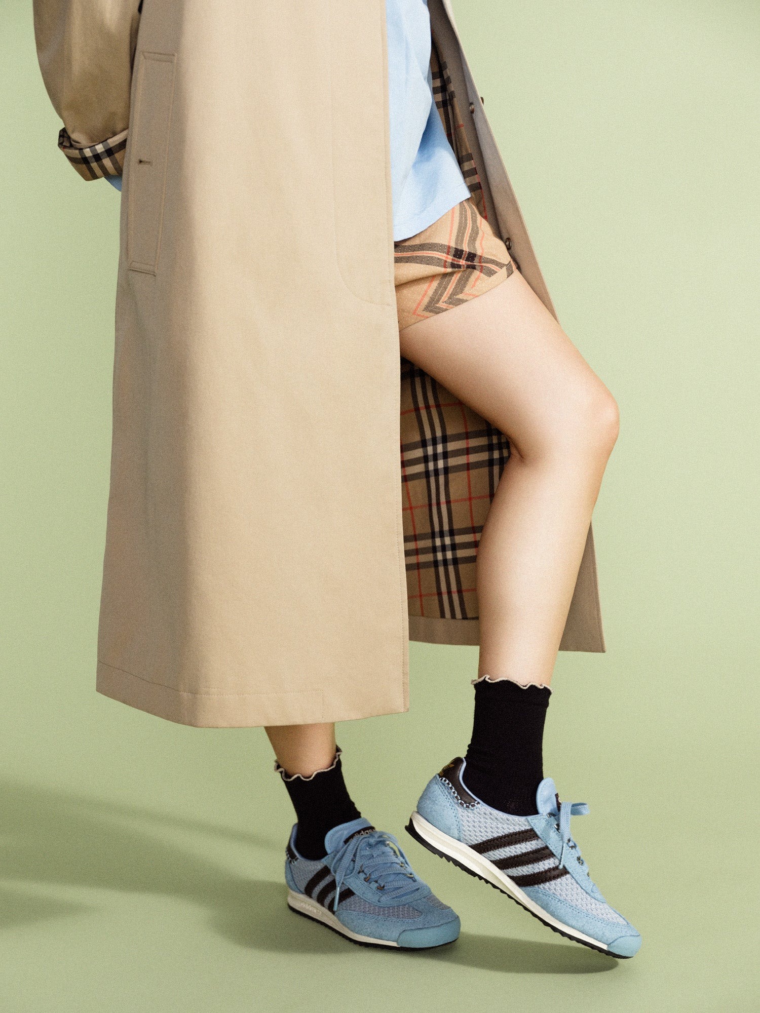 Ruffle Grip Socks 208