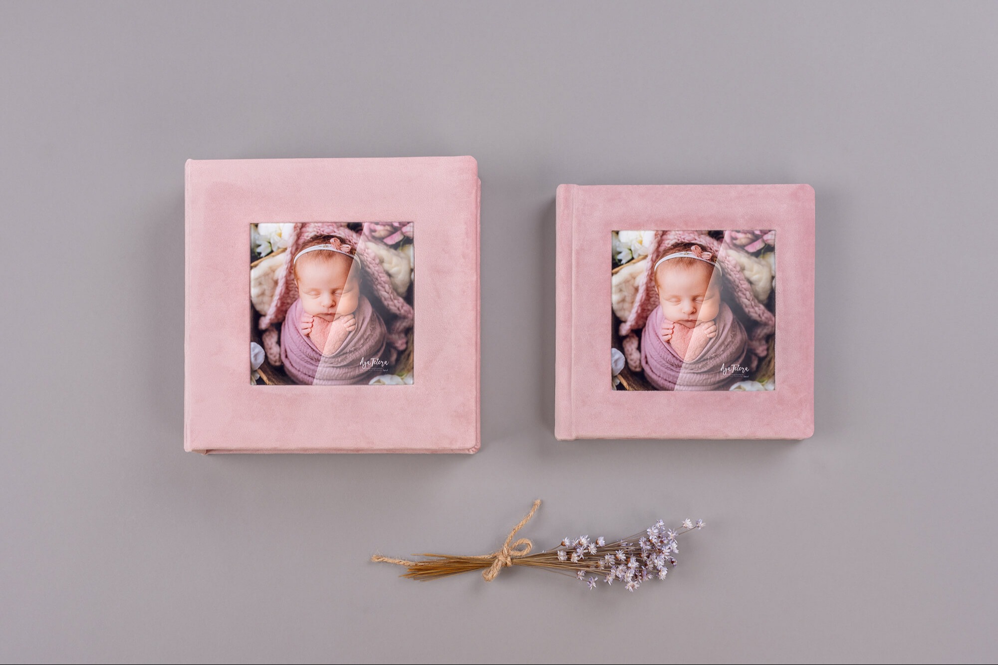 Photo Album with hand-crafted Box and a USB 85