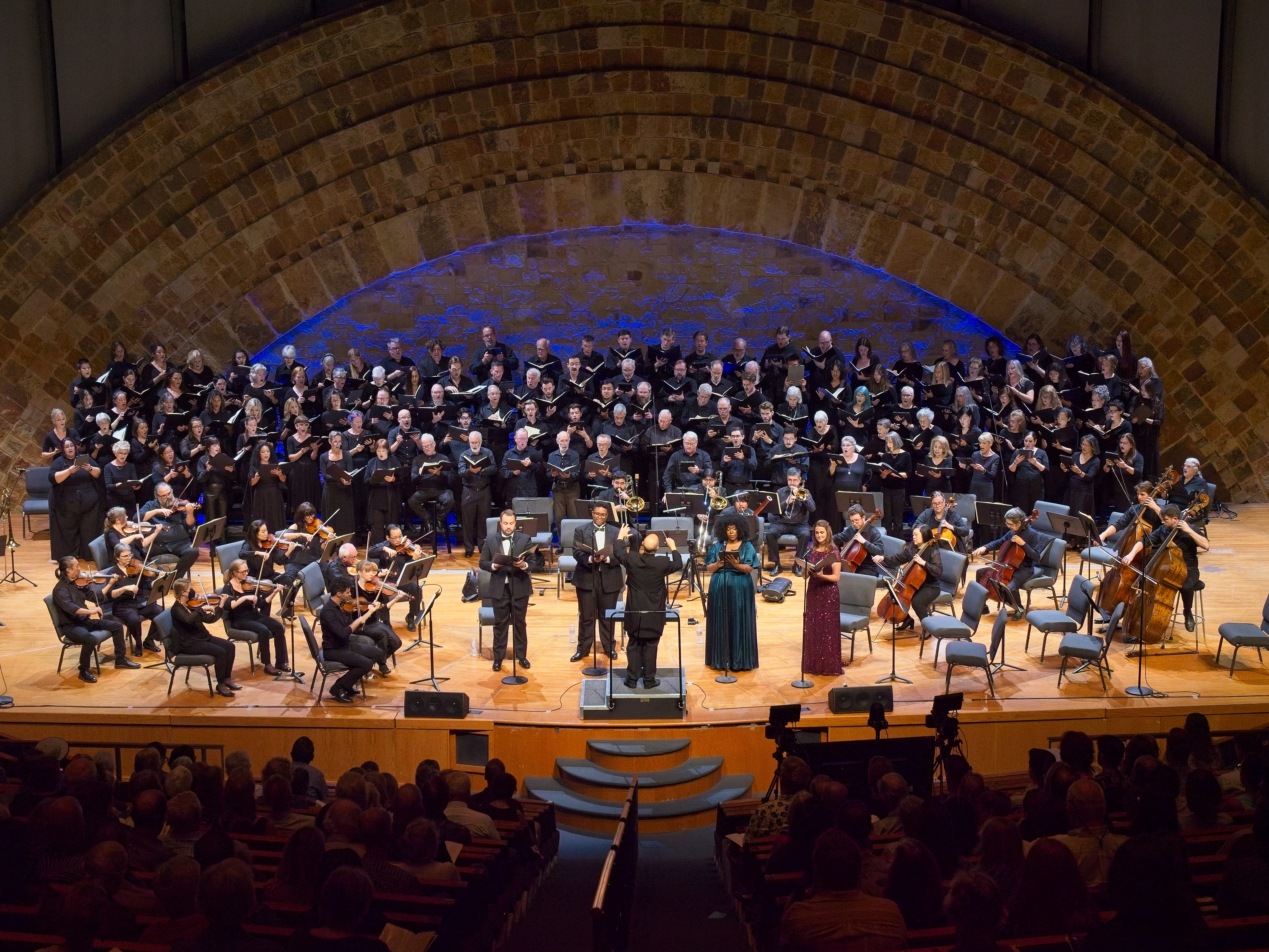 Join the Yale Club of Austin for a festive musical experience! 244