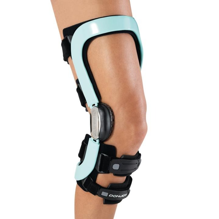 DonJoy Defiance® Pro 51