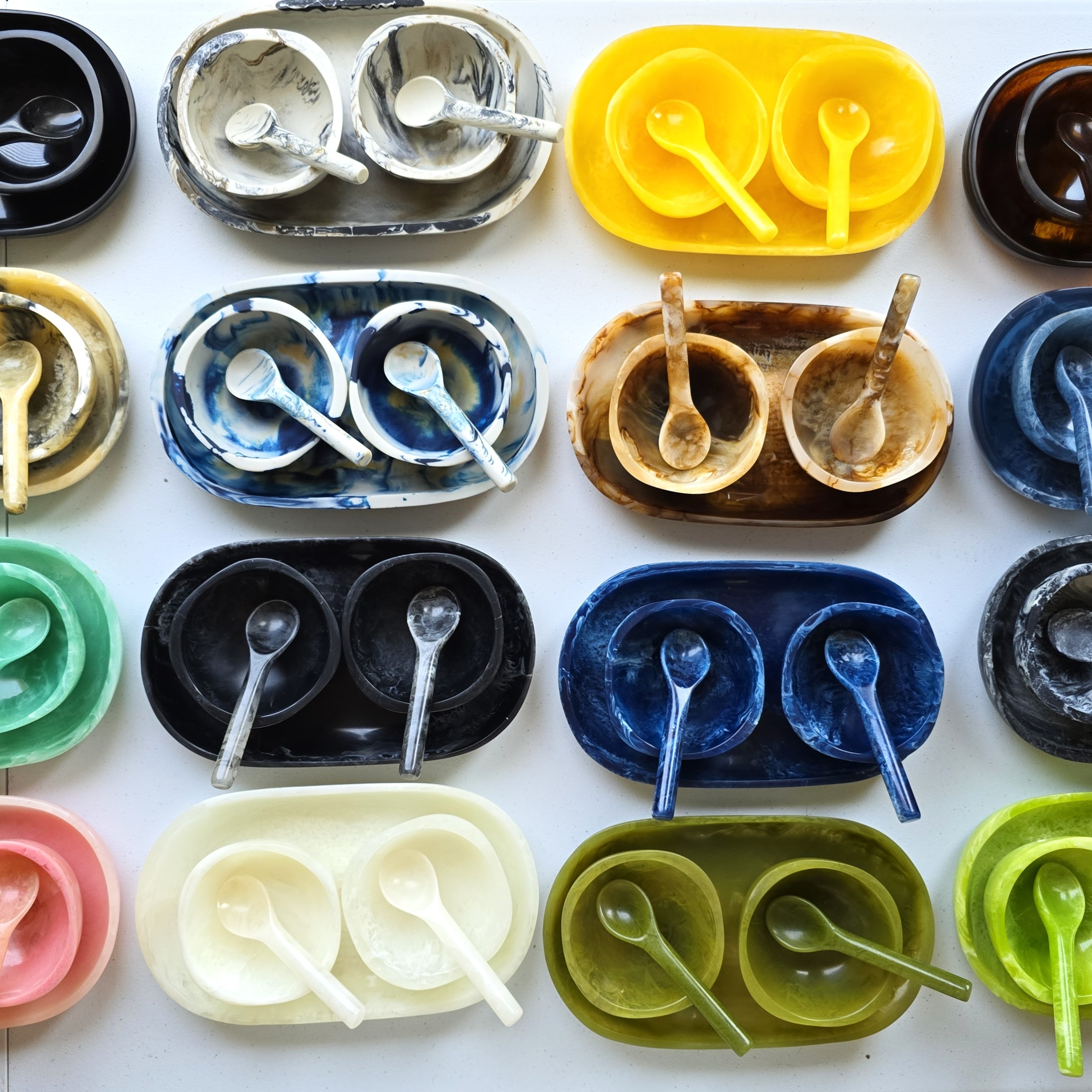 Small serving tray with 2 bowls & Spoons  -Hand-poured Resin 981