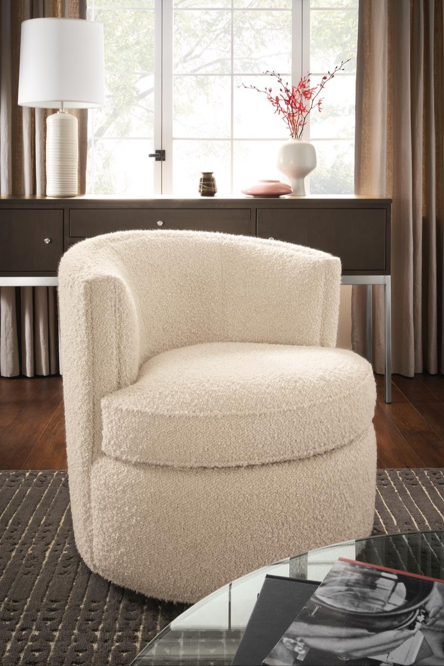 Otis Swivel Chair 438